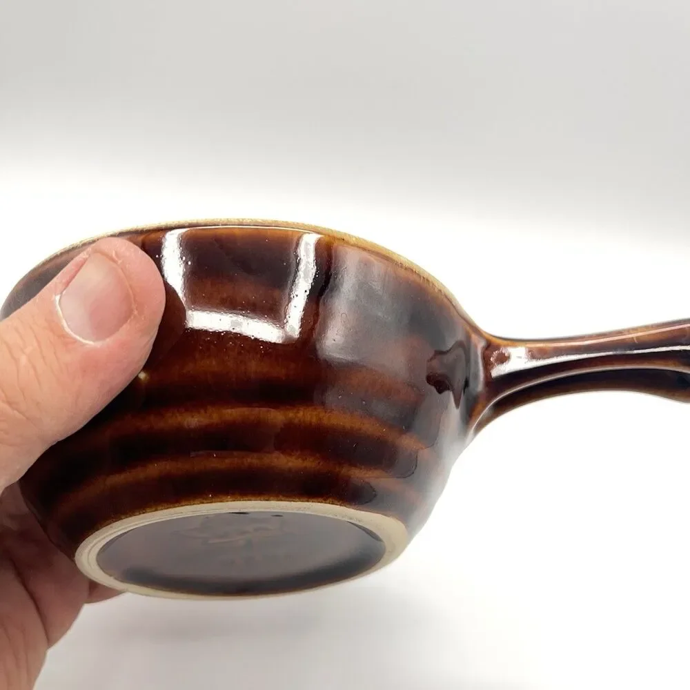 BROWN DRIP GLAZED POTTERY, HULL SOUP, CHILI BOWL W/HANDLE, USA, OVEN PROOF